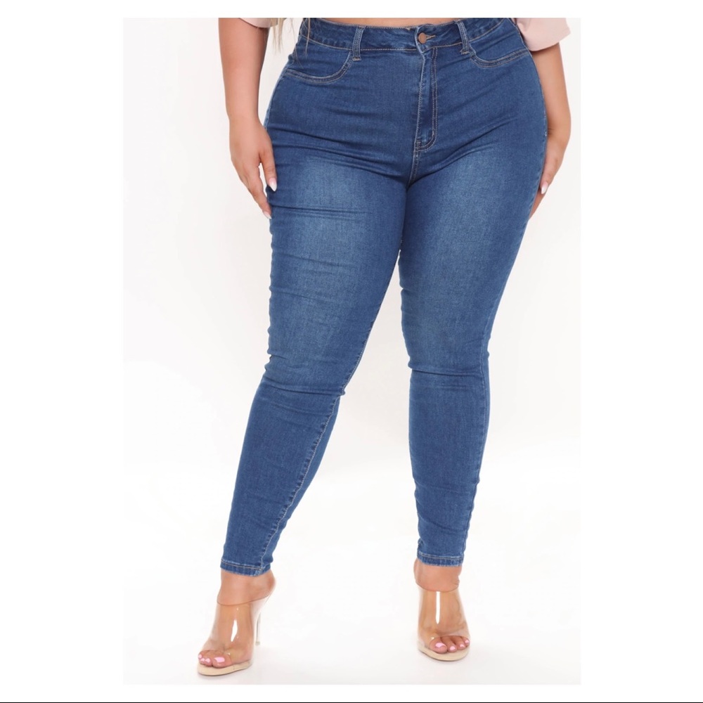 Brand New with Tags - Fashion Nova Klum Jeans 2X